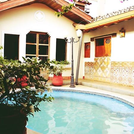 Hostal Sonati León المظهر الخارجي الصورة
