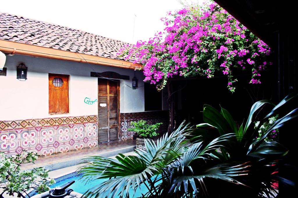Hostal Sonati León المظهر الخارجي الصورة