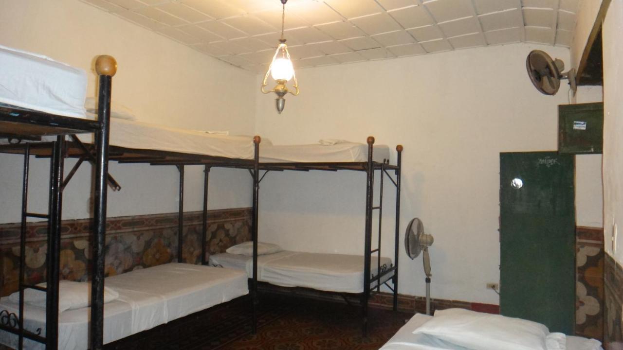 Hostal Sonati León المظهر الخارجي الصورة